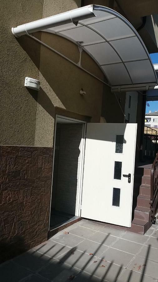 Нощувки Ботеви Schumen Exterior foto
